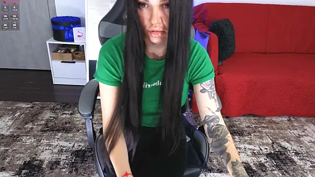AnacondaOnn's Live XXX Chat