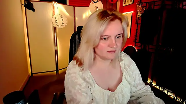 KathyBriggs' Live XXX Chat