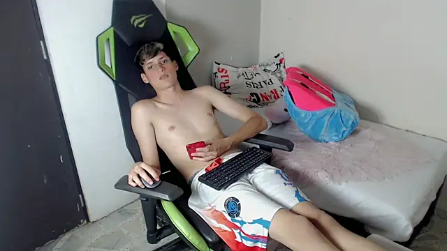 دردشة Pablito_junior الجنسية المباشرة