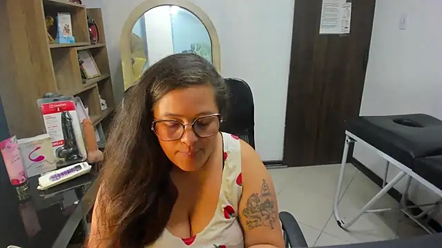 Онлайн чат XXX Sarah_Boobs_