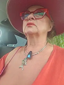 Hot-Muci Live XXX Chat