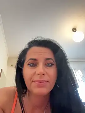 Hotmomcheckk_'s Live XXX Chat