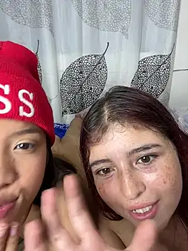 Xuxi_XXX's Live XXX Chat