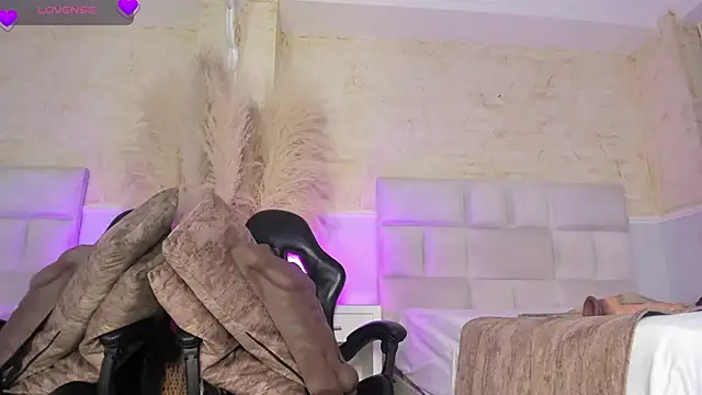 Онлайн чат XXX AnaiaClarck