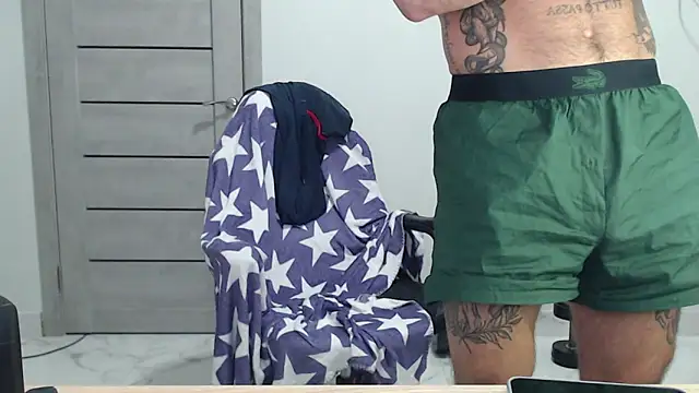 maxi_foxxxn Live XXX chat