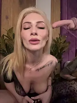 AngieShae 即時 XXX 聊天