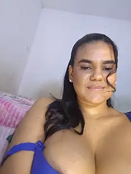 AntonellaShot's Live XXX Chat