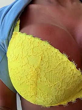 F3ckd0lllucy Live XXX-Chat