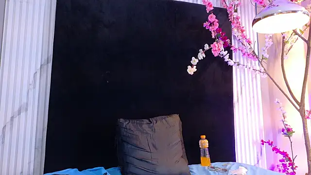 rouxinferno_cr Live XXX-chat