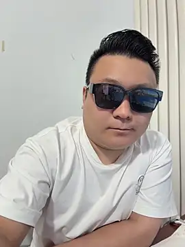 Chat XXX en directo de langzi-888