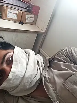 Rohit657600 ওয়েবক্যাম শো