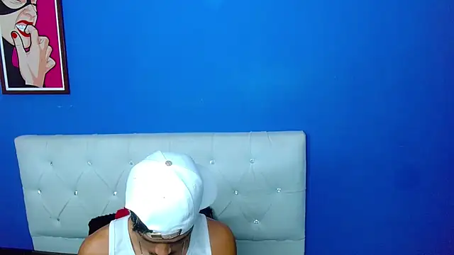 Angel_foxc13: απευθείας συνομιλία ΧΧΧ