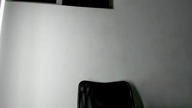 XXX chat uživo modela Adrian_Wolf