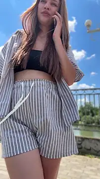 Chat +18 de KikiWatson ao vivo