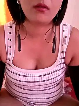 Queen_Kushi4 লাইভ XXX চ্যাট