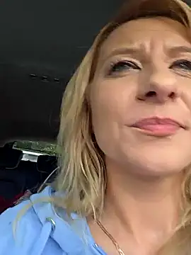 XXX chat uživo modela KaylinJan
