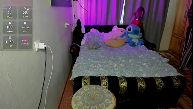 Chat +18 de monica__elder ao vivo