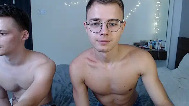NikiKerryCum Chat XXX in diretta