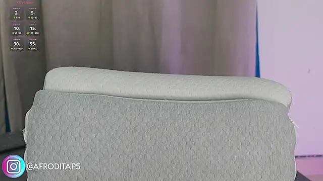 afroditaP_'s Live XXX Chat