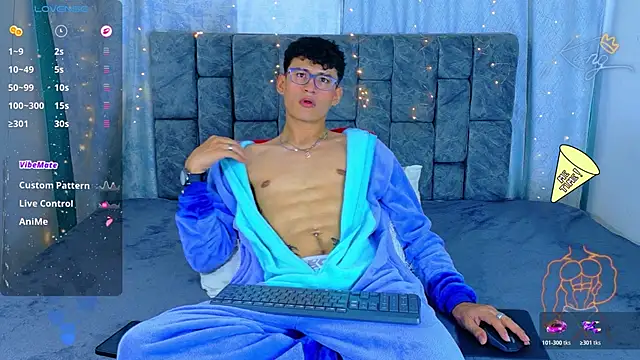 Živý XXX chat NicolasTorrez
