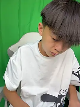 DD-101's Live XXX Chat