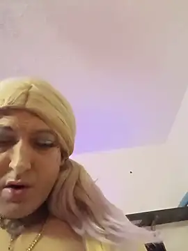 Czat XXX na żywo – sissytrapdolly24