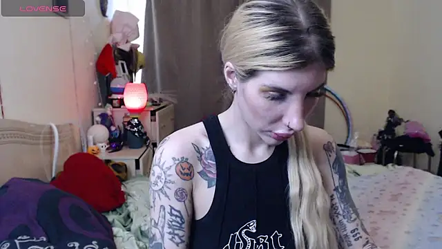 BLACKPeonyy Chat XXX in diretta