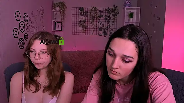Chat +18 de katrinxxxx ao vivo