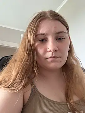 XXX chat uživo modela Flowers889