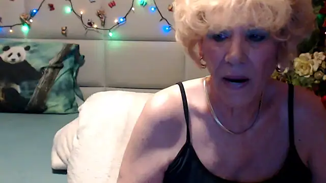 Онлайн чат XXX HappyWomanOn