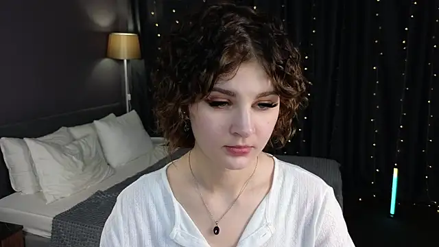 Živý XXX chat Kira__Fluffy