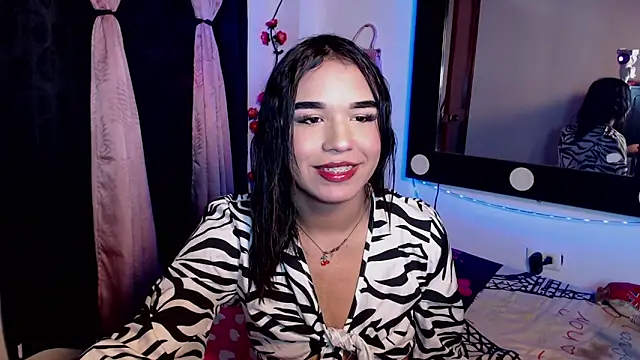Chatroom XXX en direct de Candyy_doll__