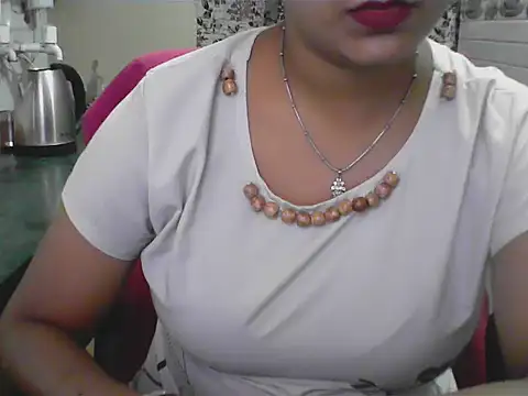LovingPihu Live XXX-chat