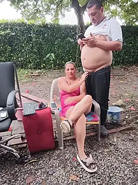 hotandfierylatinos2023 élő XXX-chatje