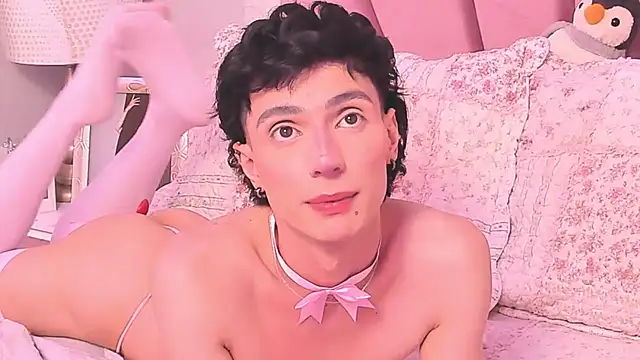 KylieMonnett élő XXX-chatje