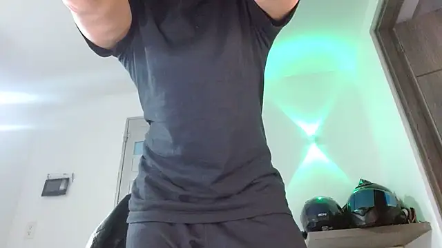 SexyBoy-Bigclit's Live XXX Chat