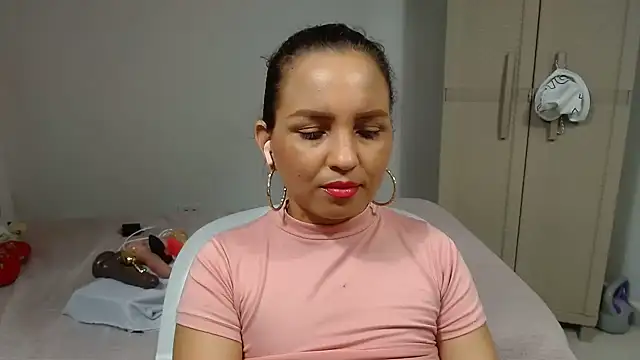 Chatroom XXX en direct de Agatha_browser