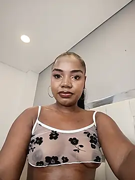 Eva_Johnss Adlı Modelin Canlı XXX Sohbeti