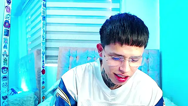 Živý XXX chat _justinmoon2