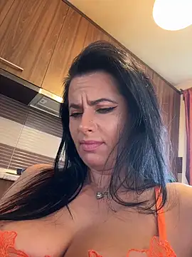 Hotmomcheckk_ Live XXX Chat
