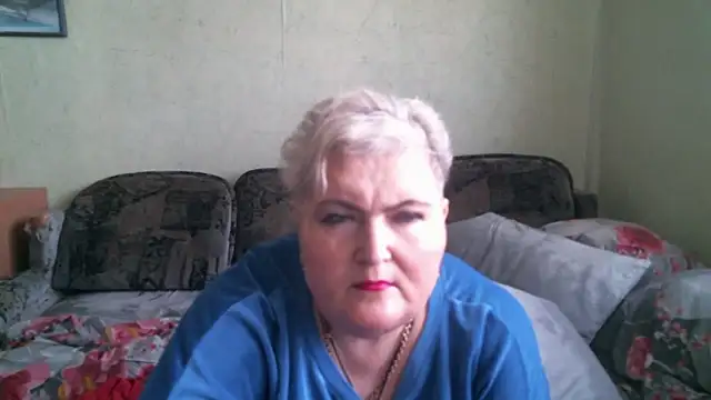 Lana555: онлайн-секс-чат