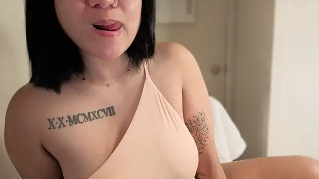 yourvibedealer Chat XXX in diretta