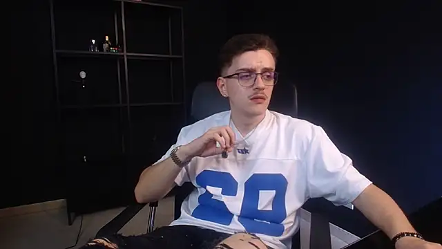 FelixStarkk – Live XXX-chat