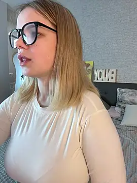 KimEvanss লাইভ XXX চ্যাট