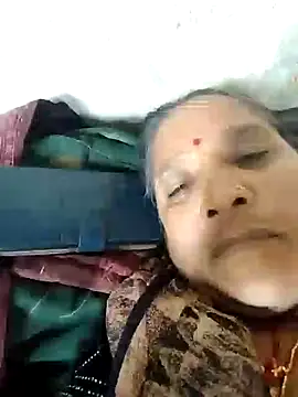 Loomaraj ওয়েবক্যাম শো