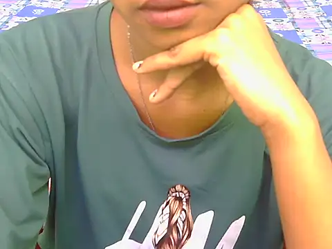 yours-isha লাইভ XXX চ্যাট