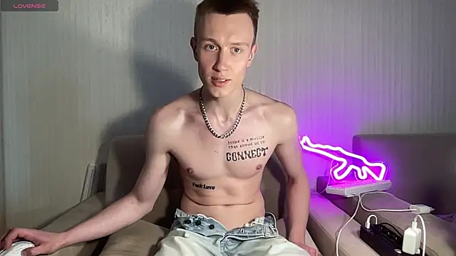 Travis_Gracile: απευθείας συνομιλία ΧΧΧ