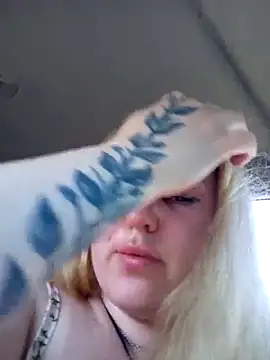 LianaJu – Naživo XXX chat