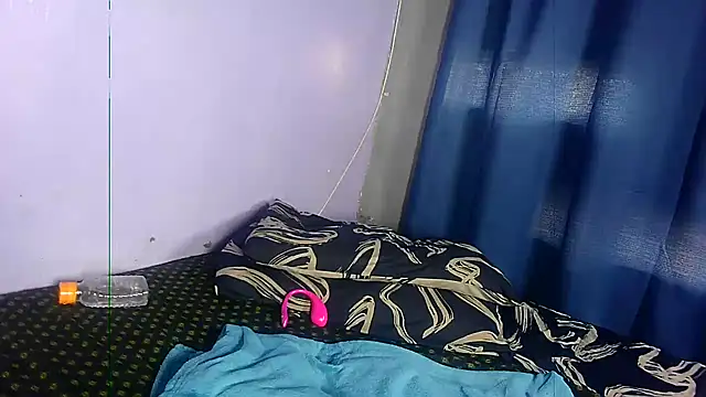 Chat XXX en directo de CurvyLara