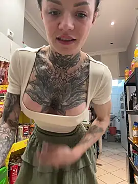 Онлайн чат XXX SkinnyLilly